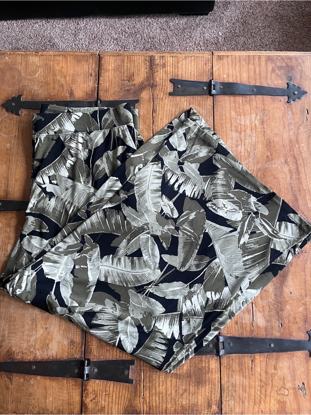 G.I.L.I. Wide Leg Palm Print Pants in‎ Black and Olive